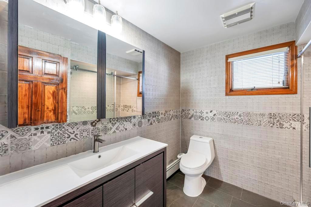 #11 photo, 296 Burkhard Avenue, Mineola , NY 11501