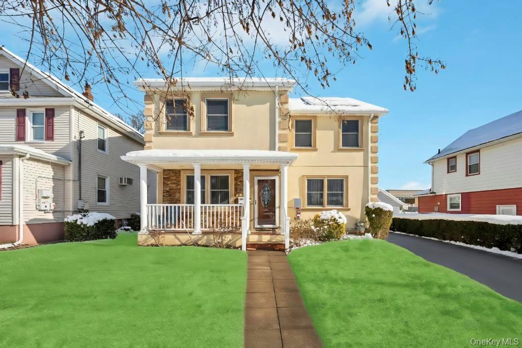 #2 photo, 296 Burkhard Avenue, Mineola , NY 11501