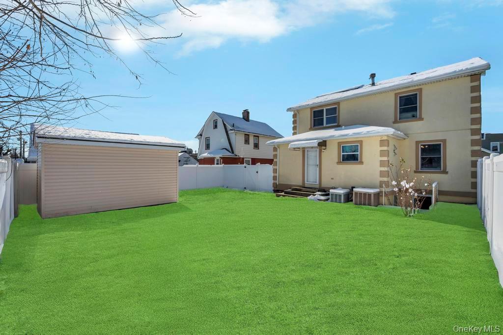 #5 photo, 296 Burkhard Avenue, Mineola , NY 11501