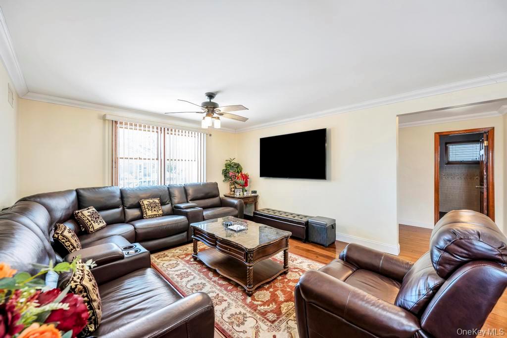 #8 photo, 296 Burkhard Avenue, Mineola , NY 11501