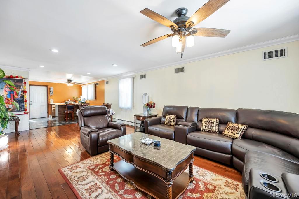 #9 photo, 296 Burkhard Avenue, Mineola , NY 11501