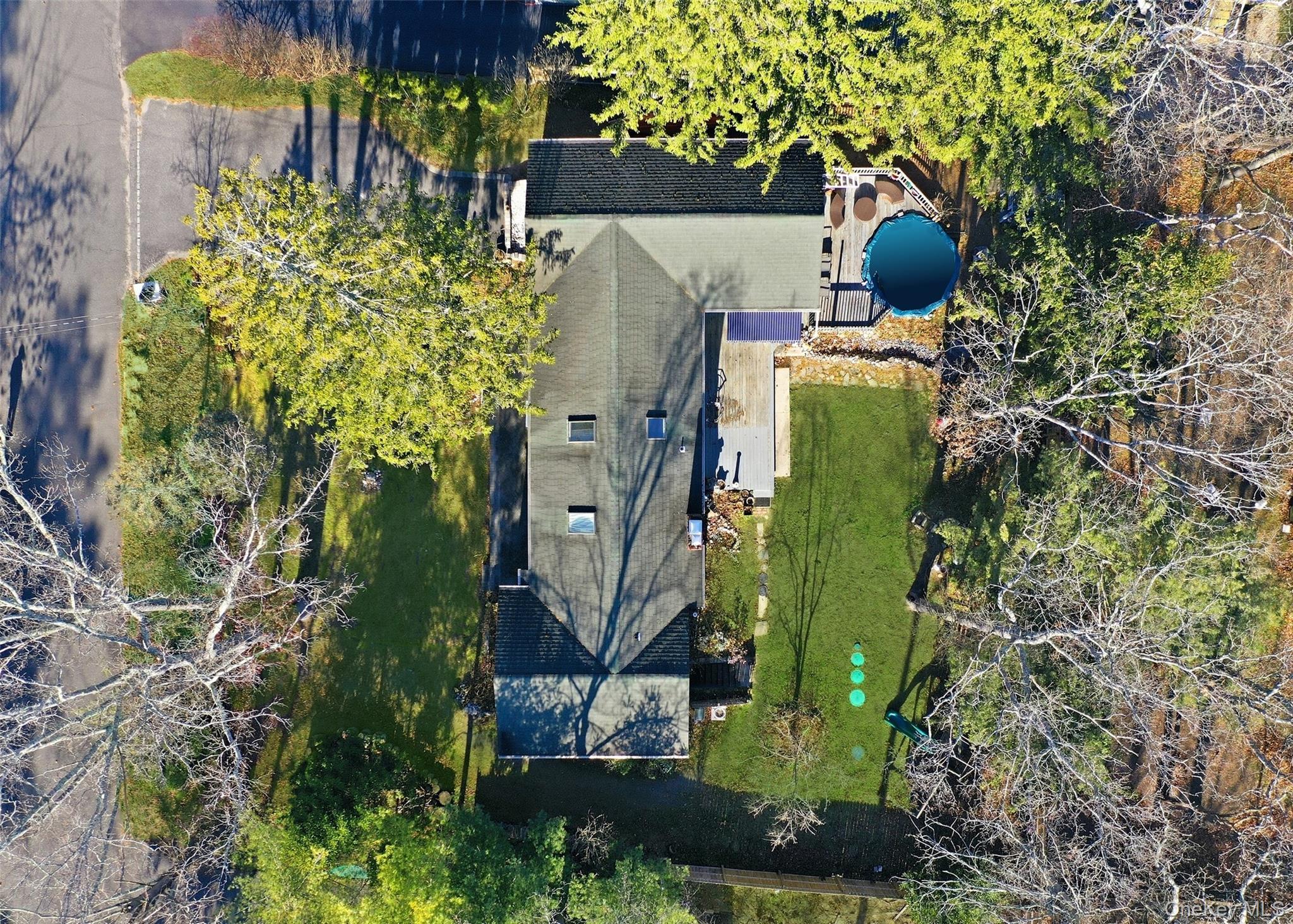 #2 photo, 27 Forest Trail, מחוז סאפוק Ridge , NY 11961