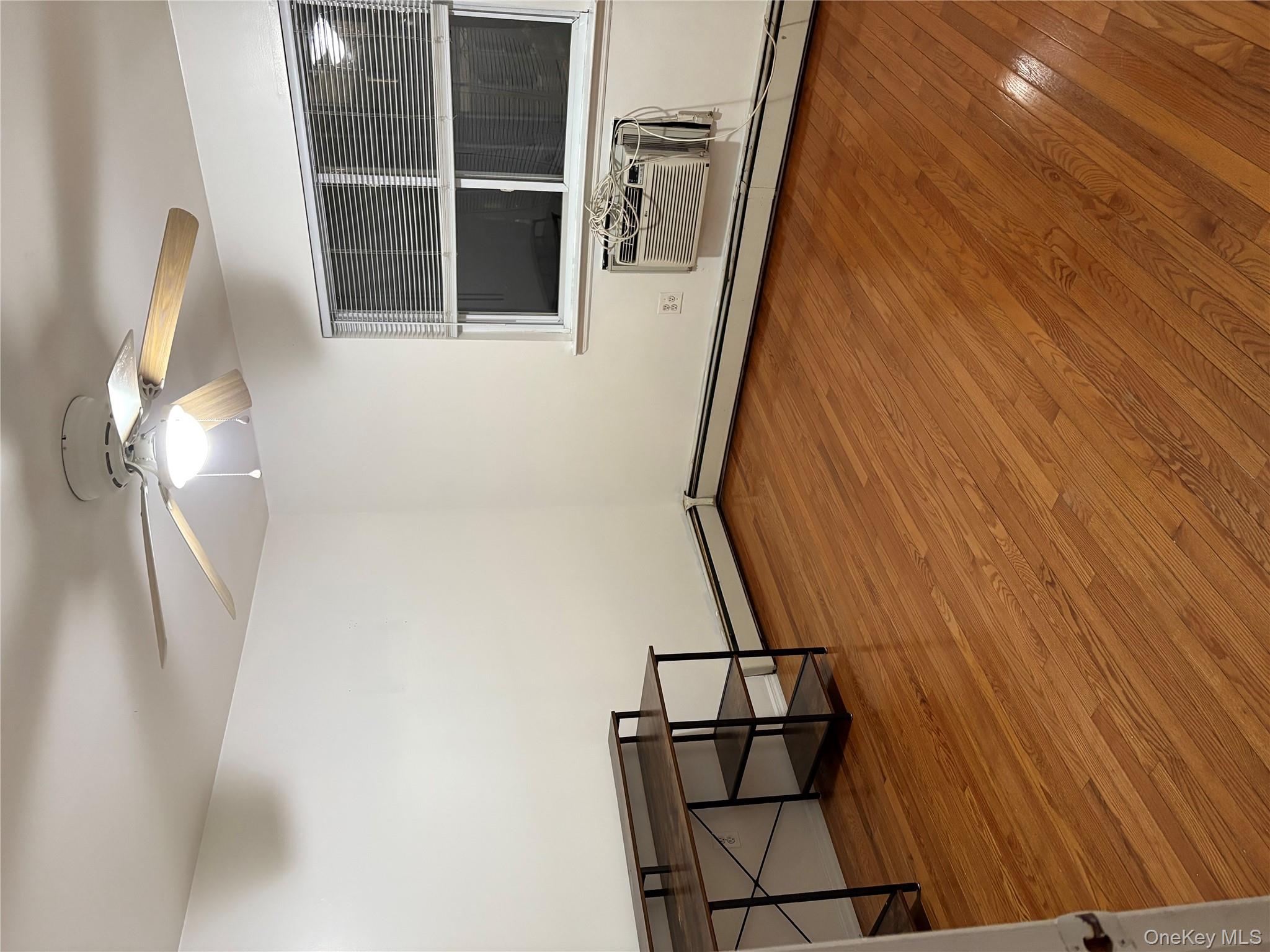 #2 photo, 1055 BEACH 22 ST, Far Rockaway , NY 11691