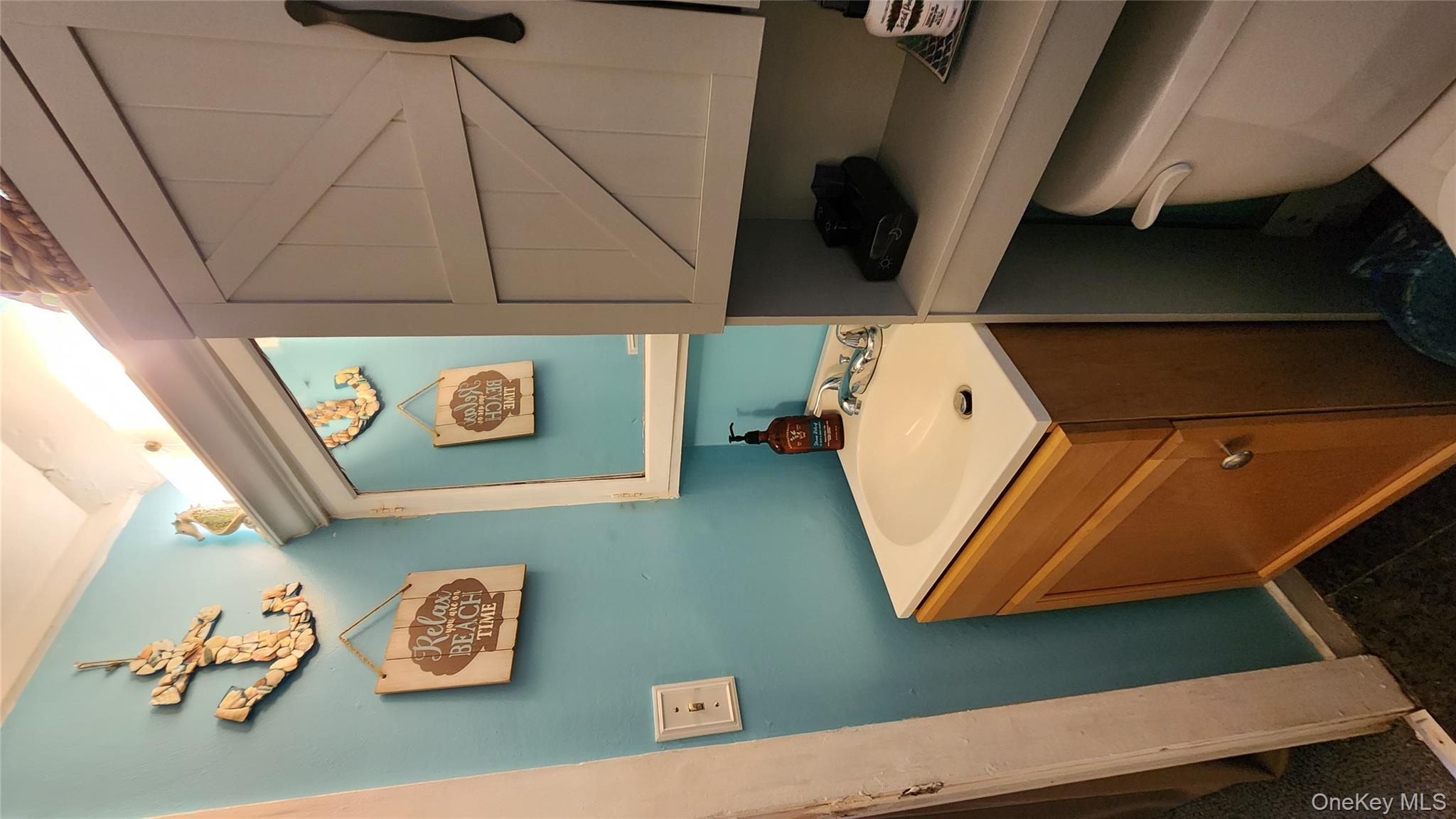 #11 photo, 193 Commack Road, Mastic Beach , NY 11951