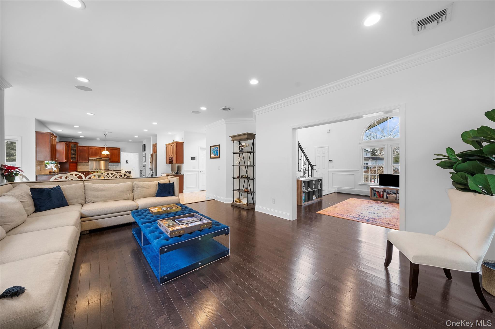 #15 photo, 7 Park View Lane, Lake Grove , NY 11755