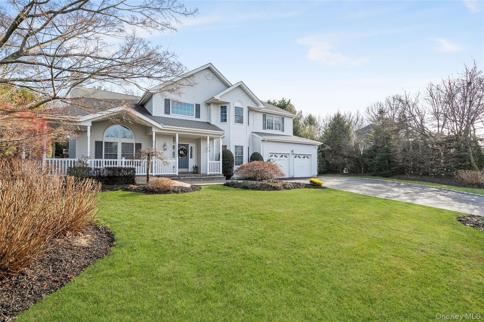 #2 photo, 7 Park View Lane, Lake Grove , NY 11755