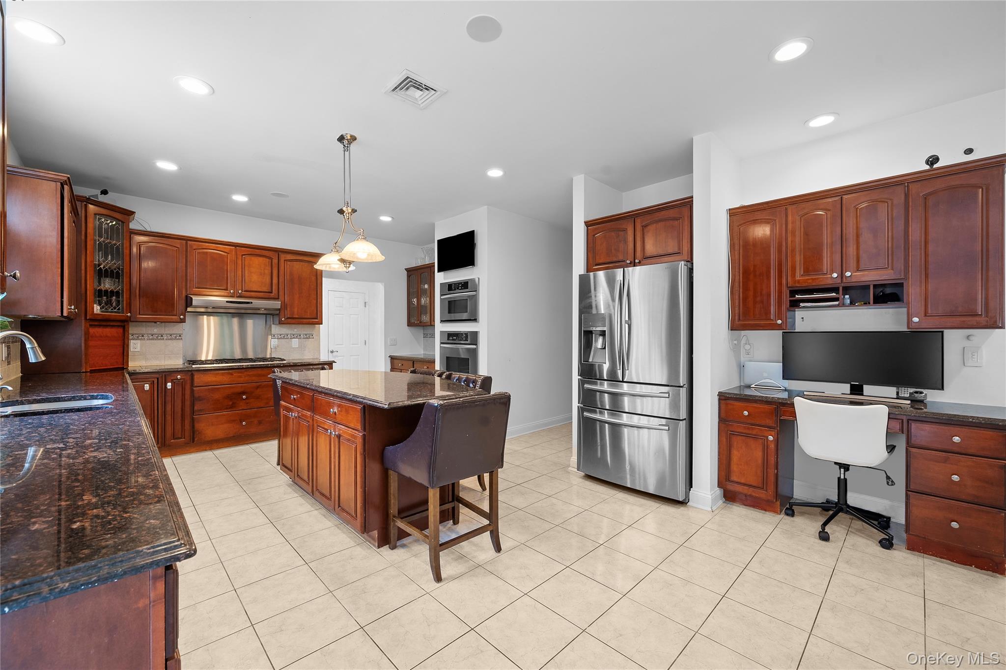 #20 photo, 7 Park View Lane, Lake Grove , NY 11755