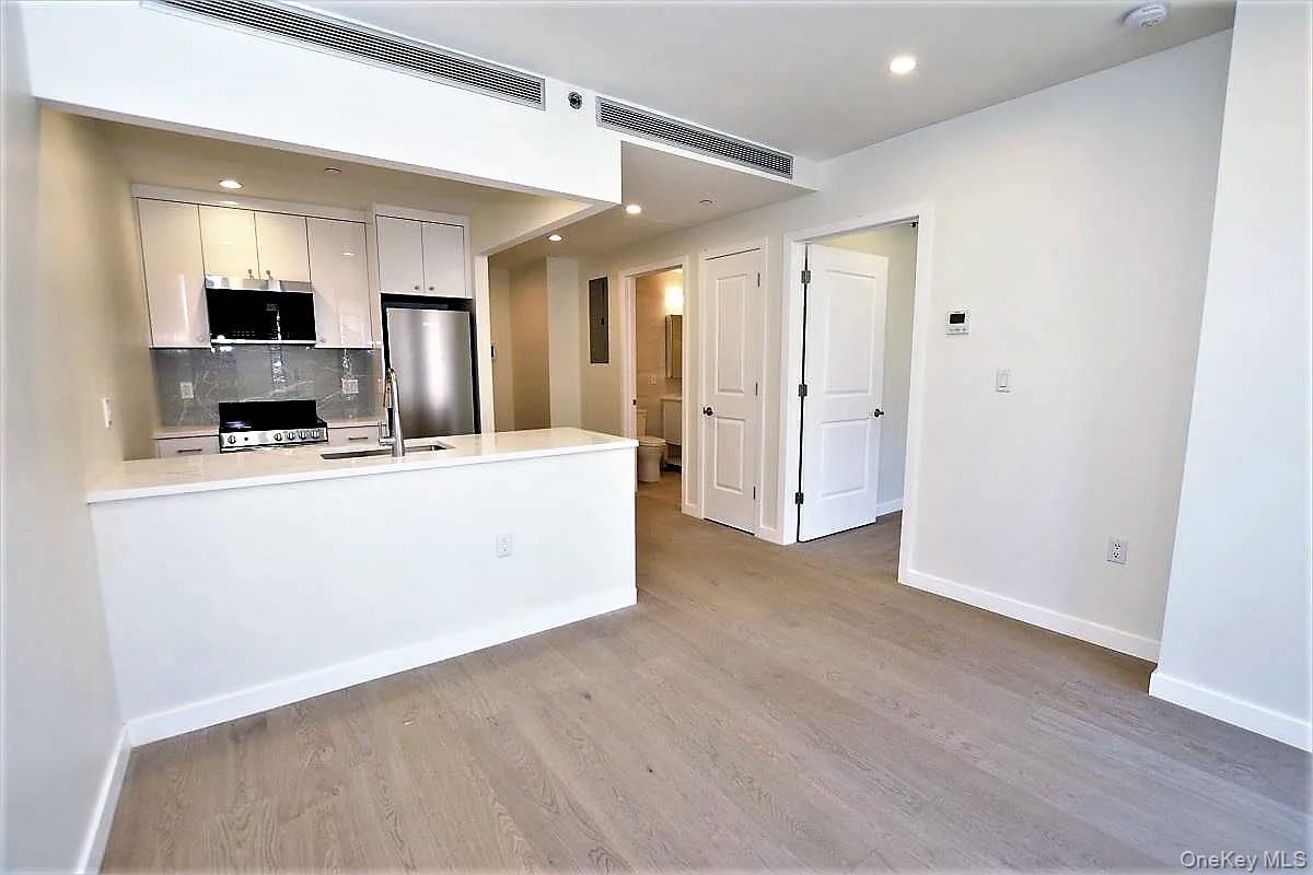 #7 photo, 41-26 44th Street, Sunnyside , NY 11104