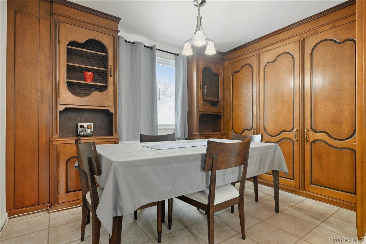 #6 photo, 218-03 68th Avenue, Oakland Gardens , NY 11364