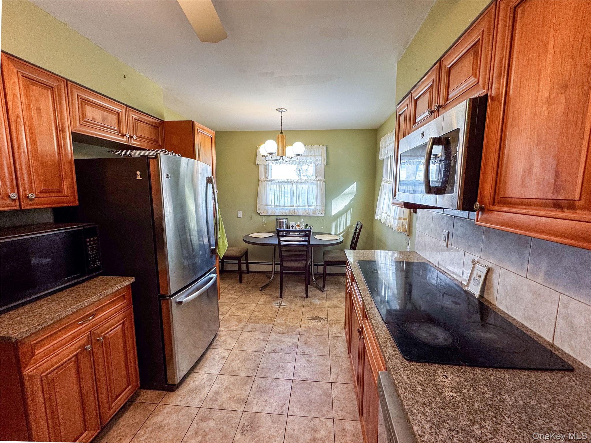 #14 photo, 1277 Lednam Court, Merrick , NY 11566