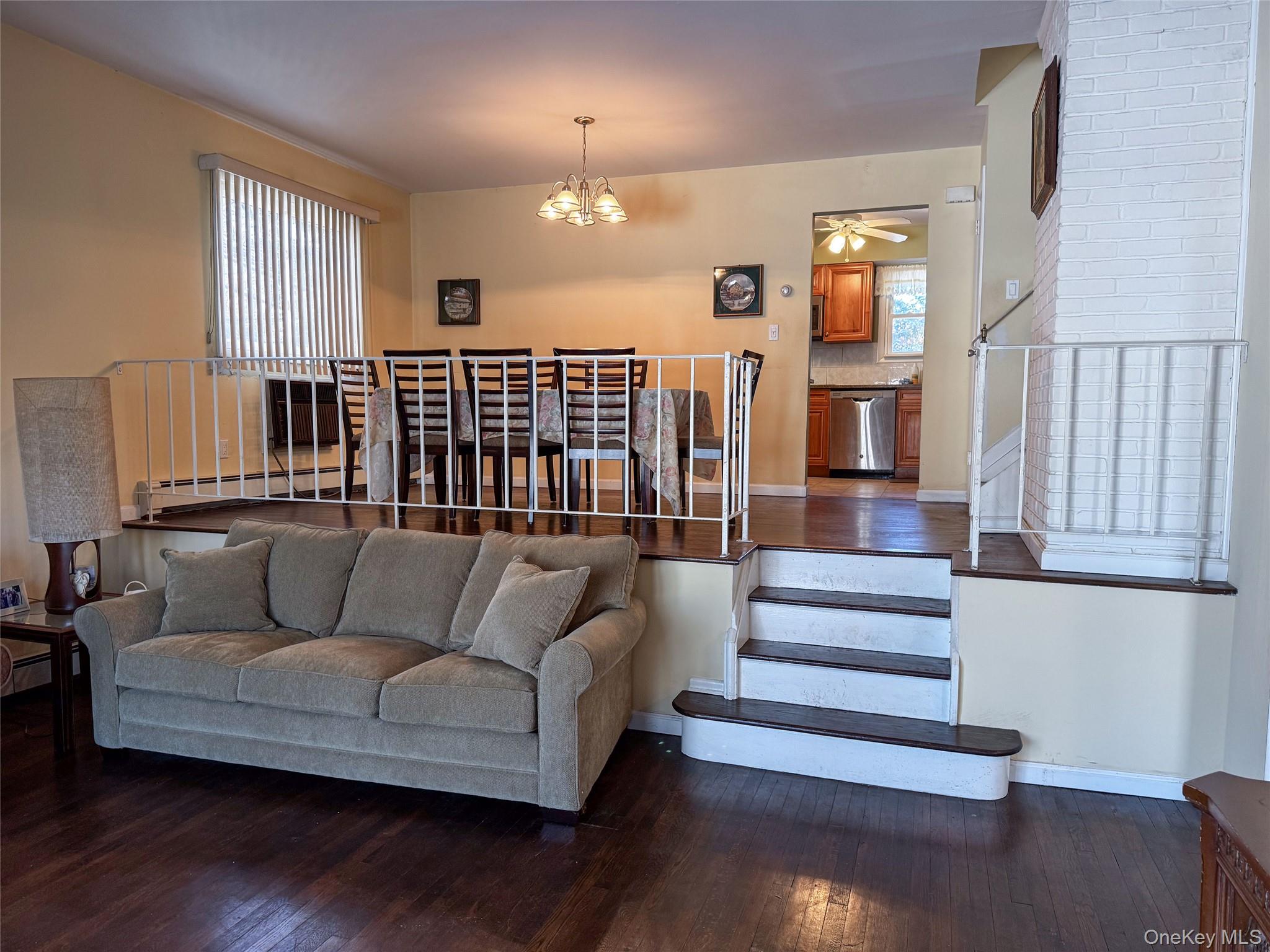 #9 photo, 1277 Lednam Court, Merrick , NY 11566