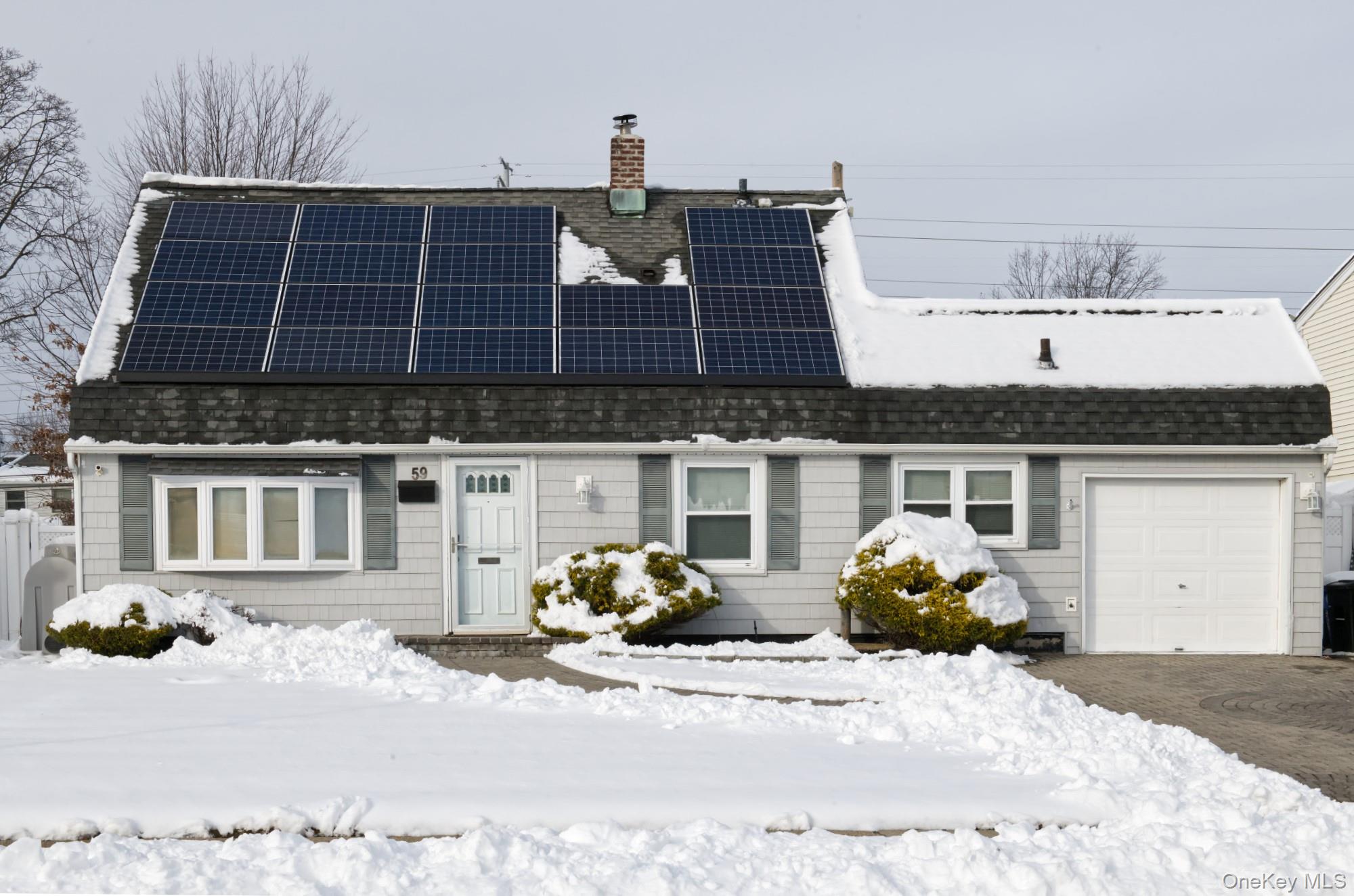 #1 photo, 59 Corncrib Lane, Levittown , NY 11756