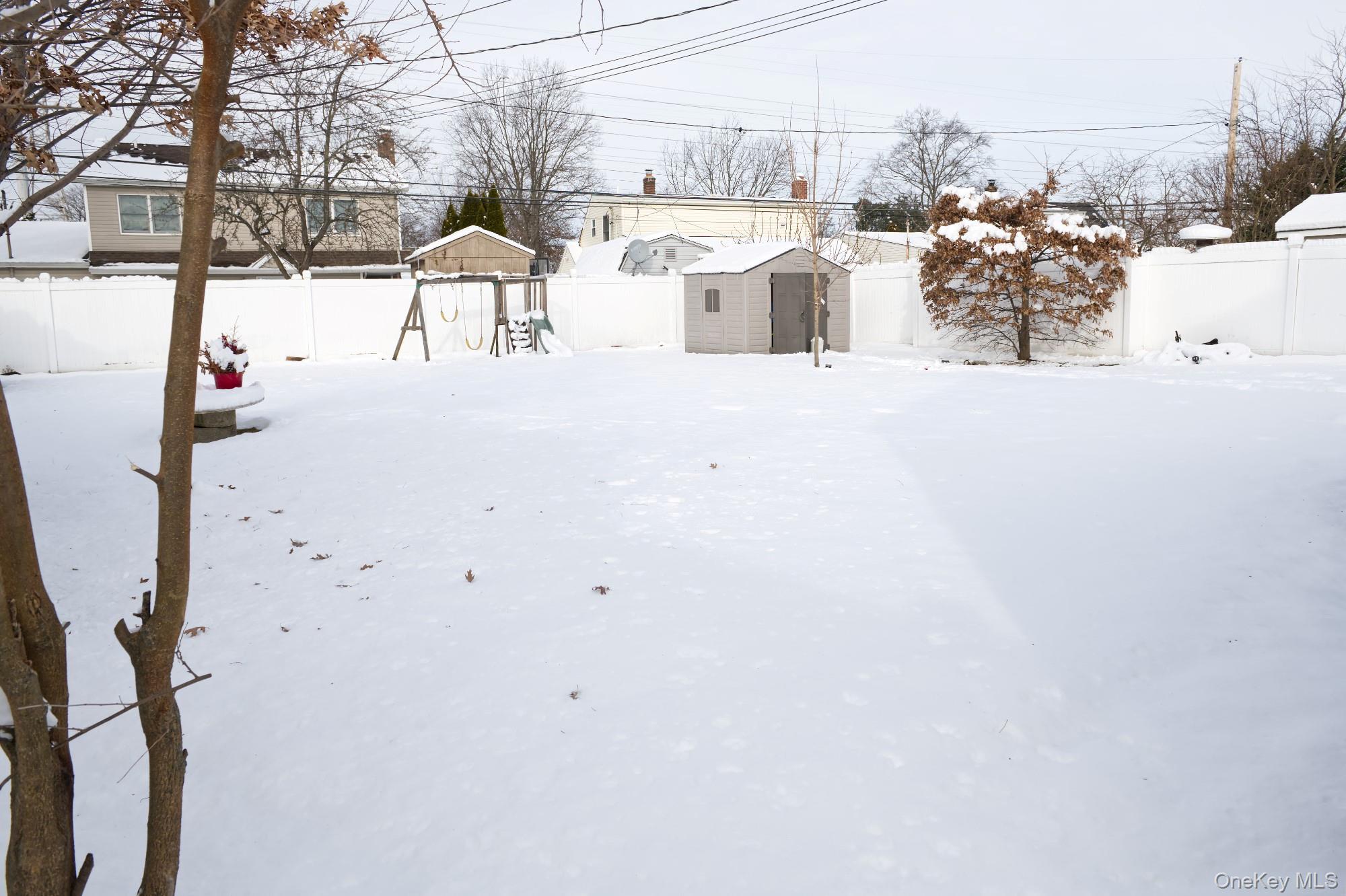 #10 photo, 59 Corncrib Lane, Levittown , NY 11756