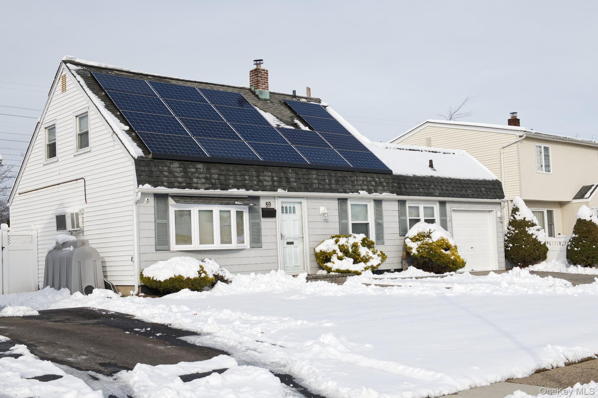 #3 photo, 59 Corncrib Lane, Levittown , NY 11756