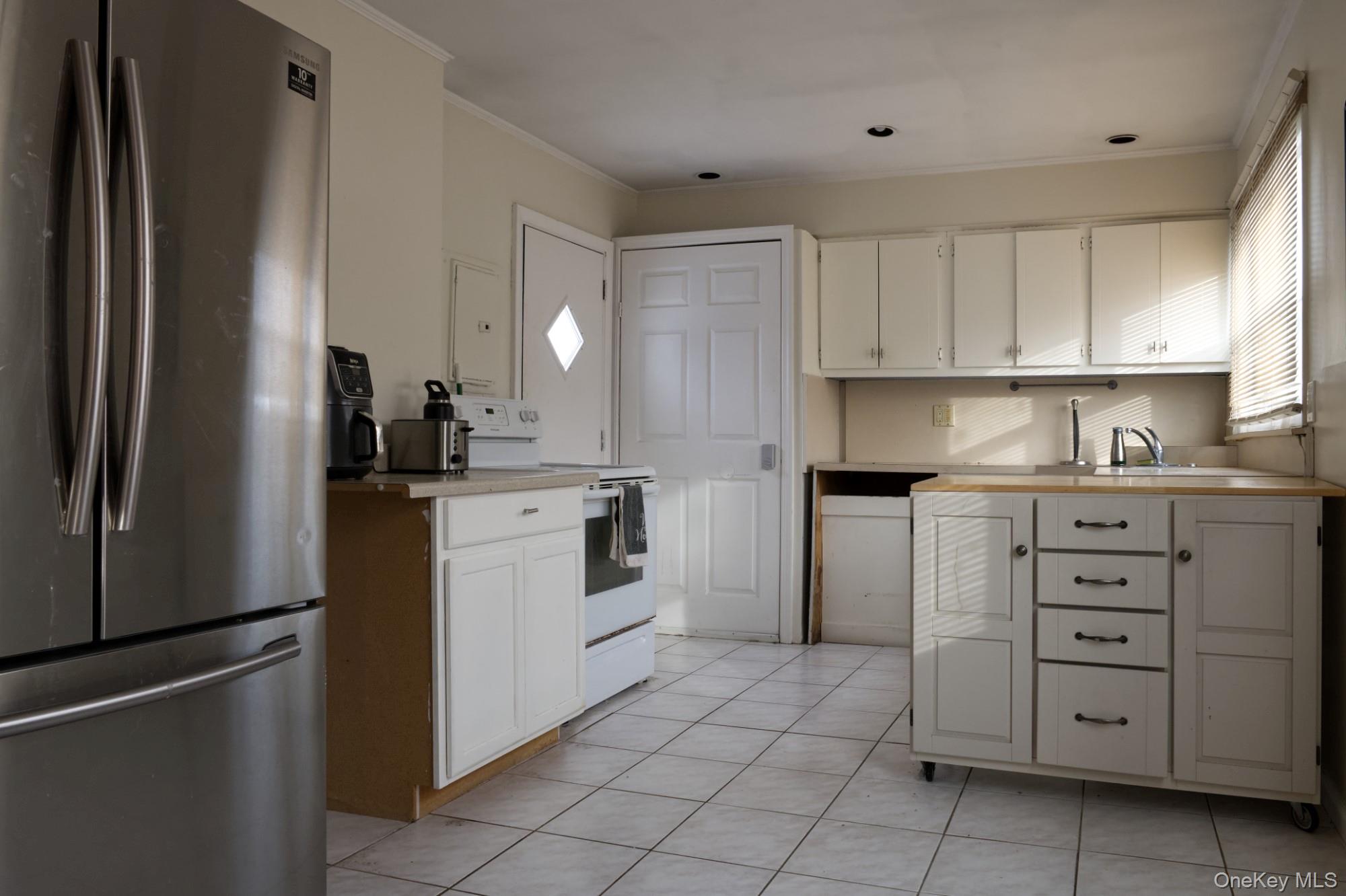 #4 photo, 59 Corncrib Lane, Levittown , NY 11756