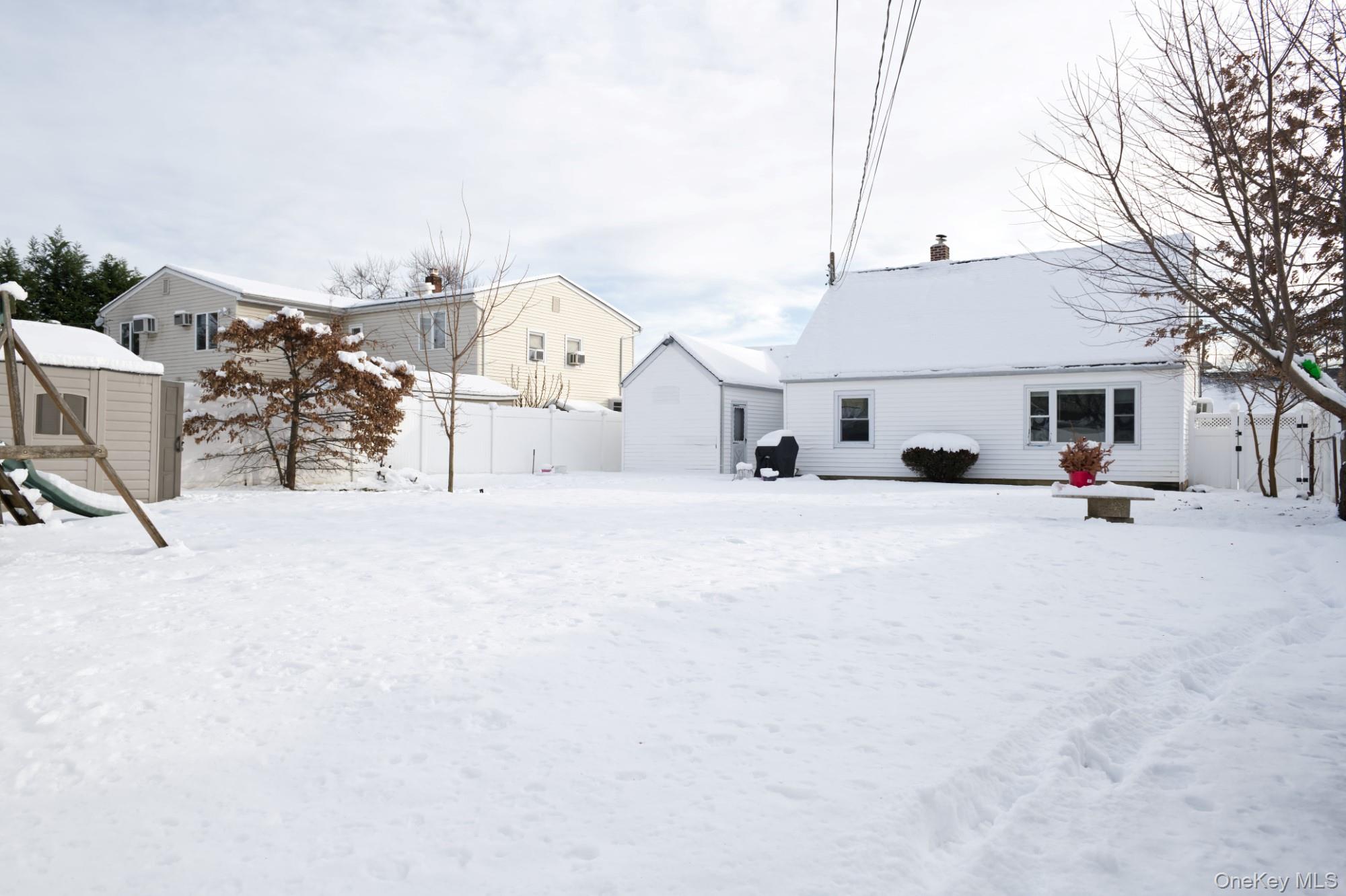 #9 photo, 59 Corncrib Lane, Levittown , NY 11756