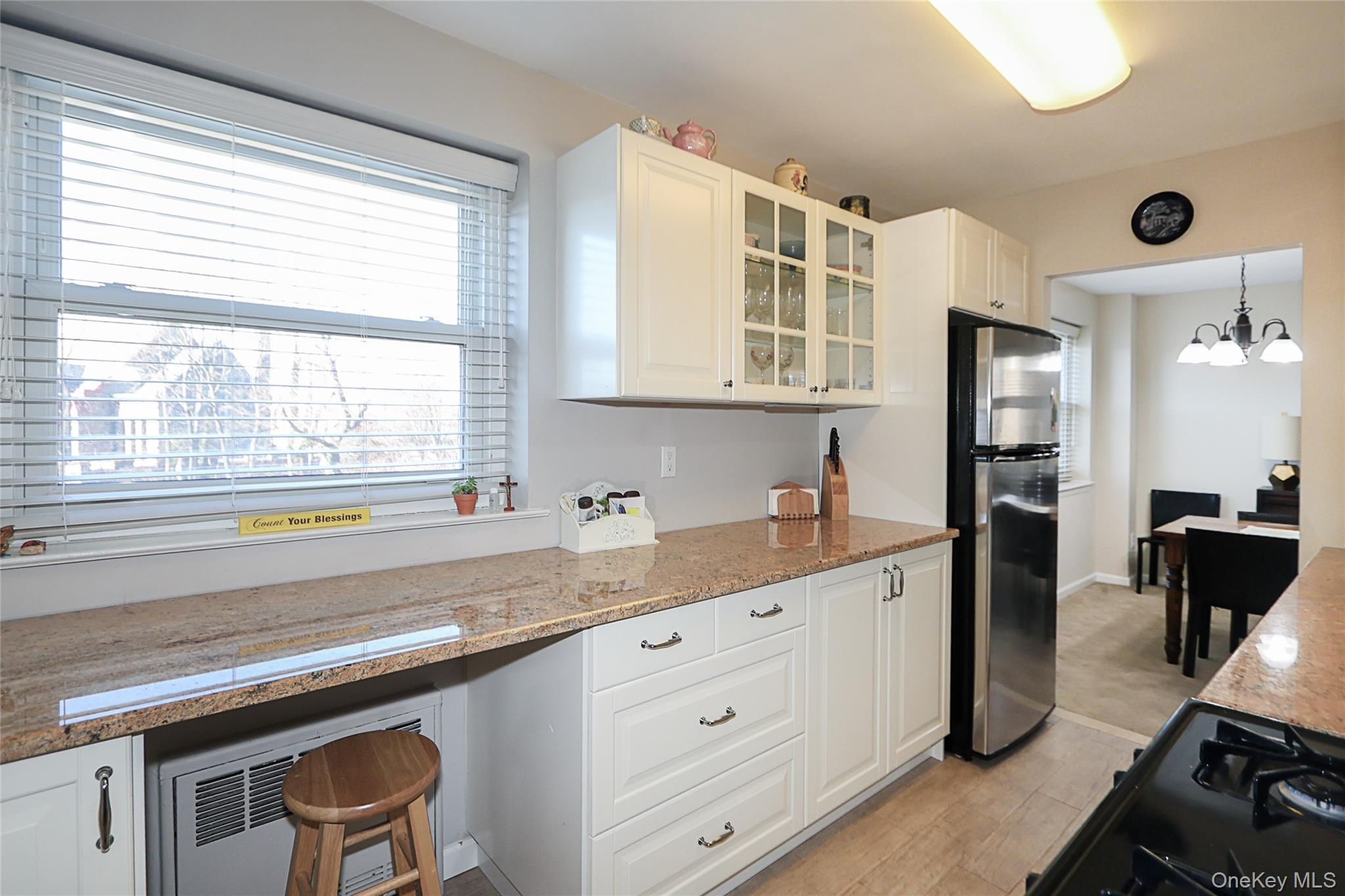 #19 photo, 34 Pearsall Avenue, Glen Cove , NY 11542