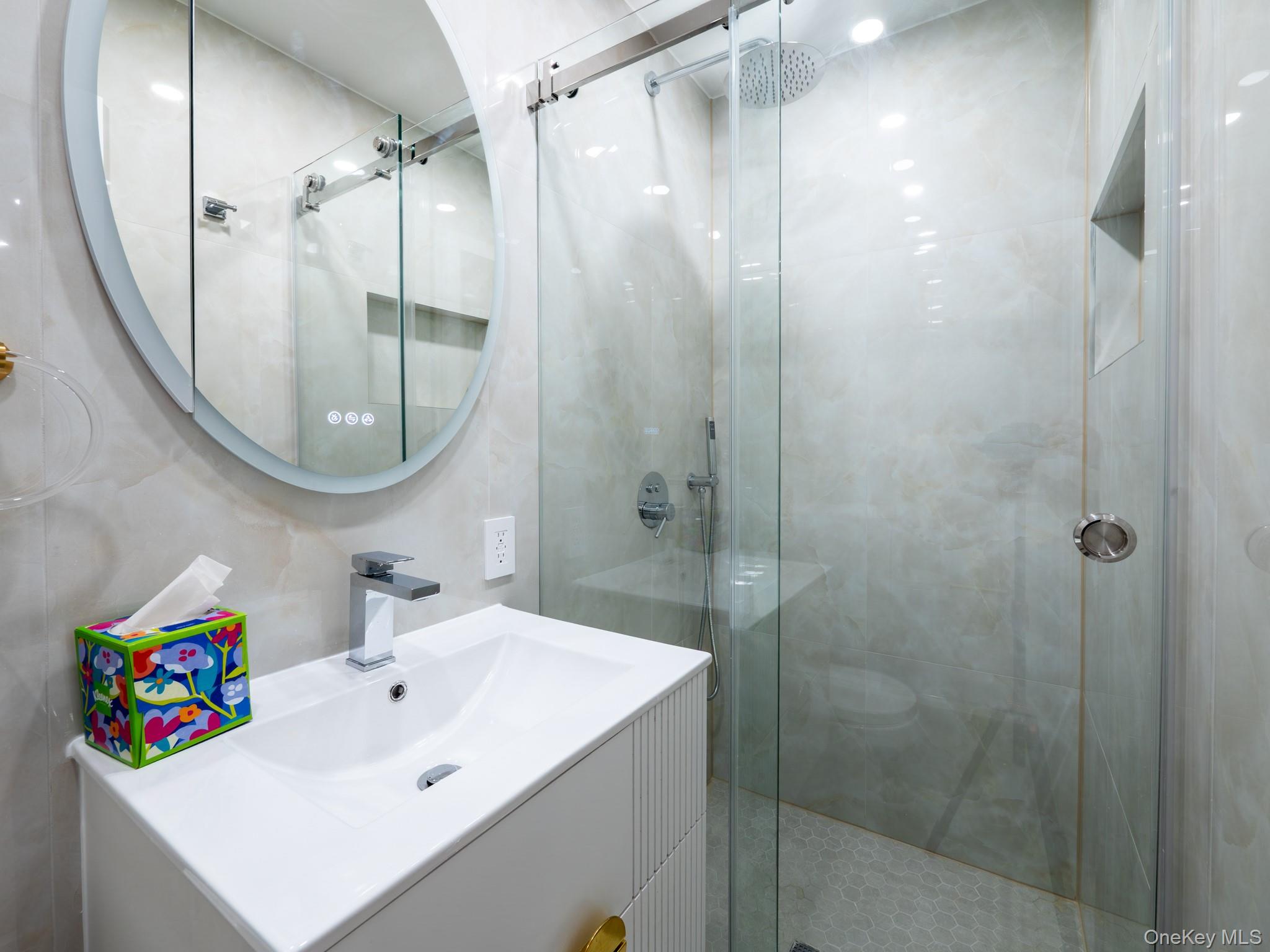 #14 photo, 139-15 83 Avenue, Briarwood , NY 11435