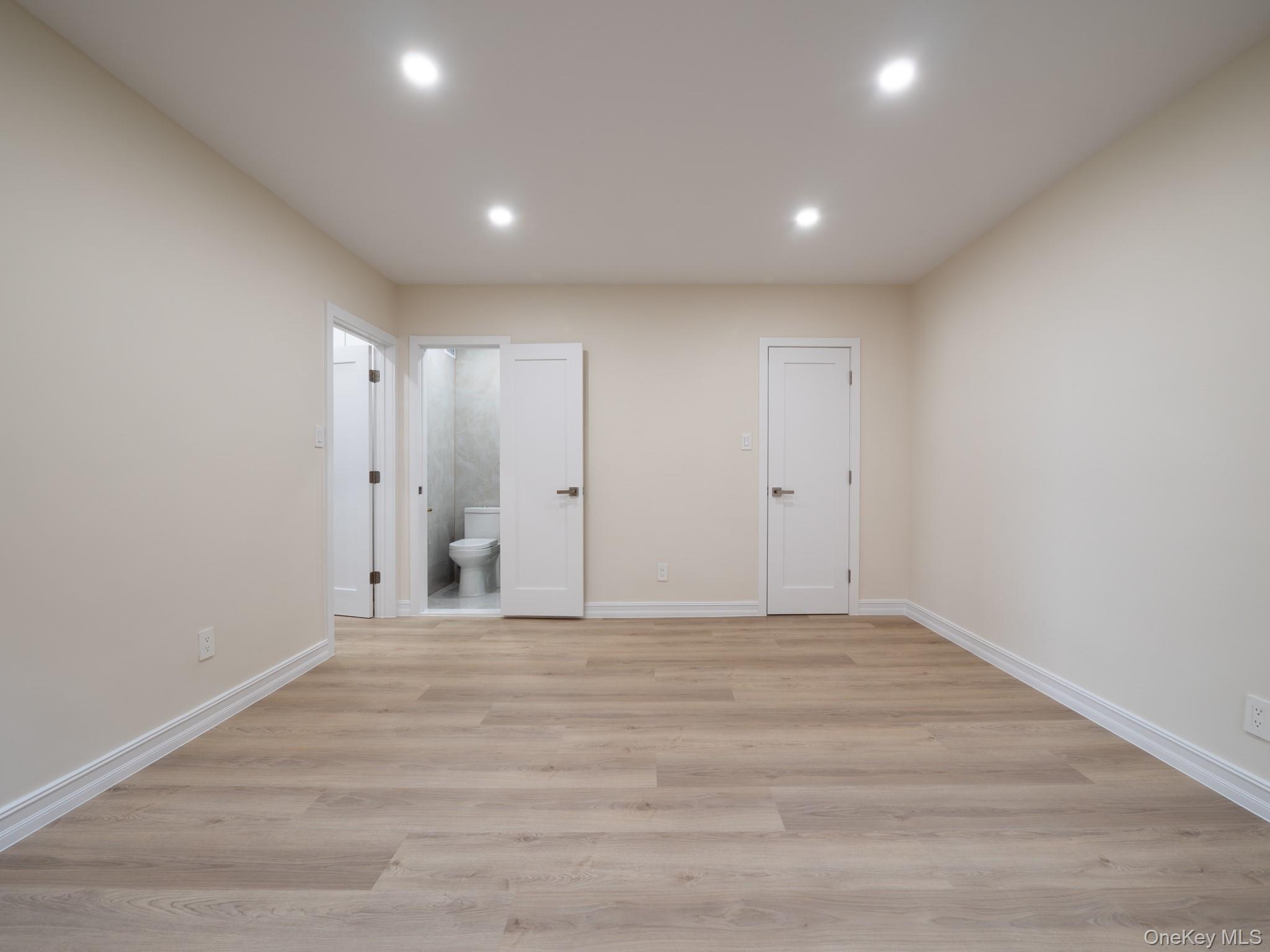 #15 photo, 139-15 83 Avenue, Briarwood , NY 11435