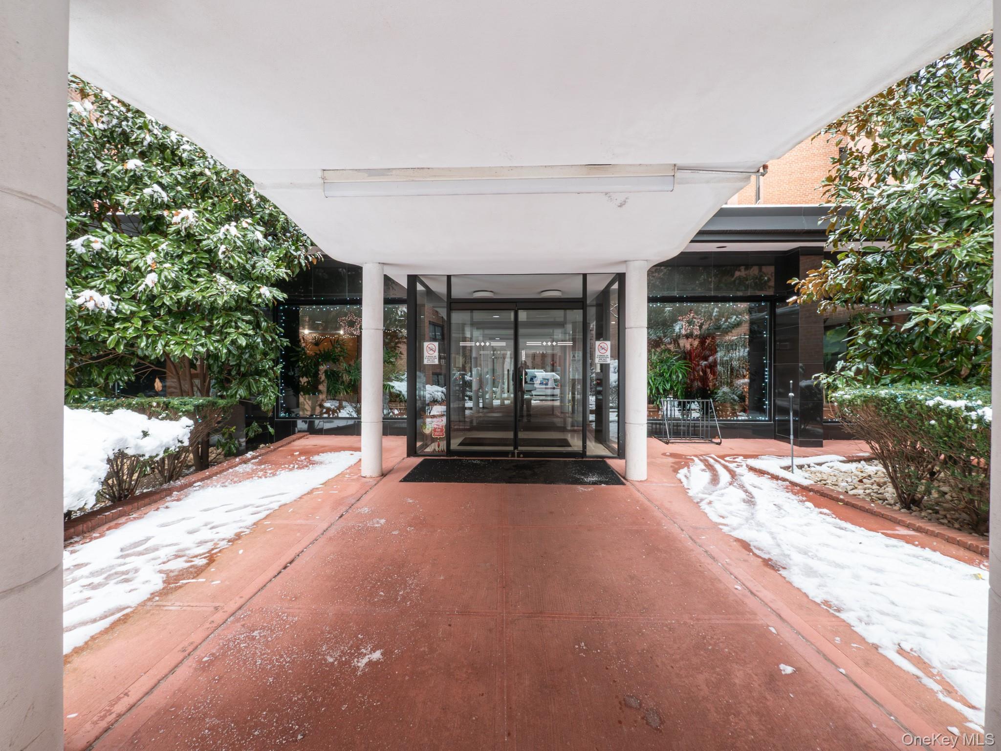 #20 photo, 139-15 83 Avenue, Briarwood , NY 11435