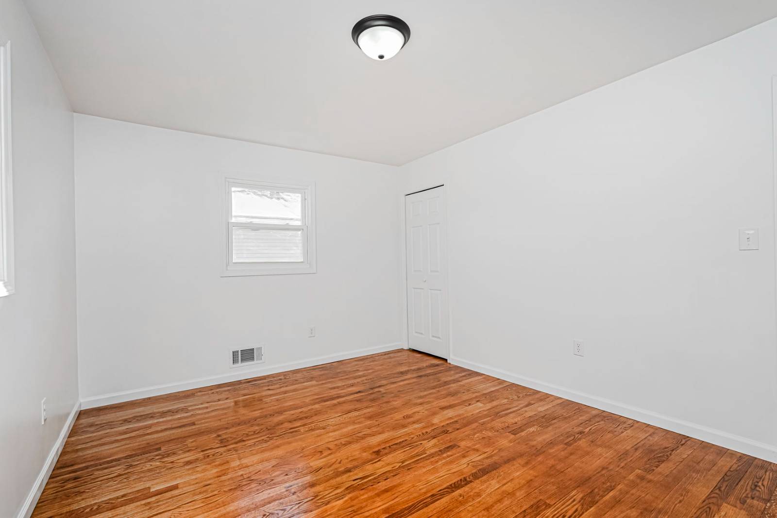 #11 photo, 35 Bent street, STATEN ISLAND , NY 10312