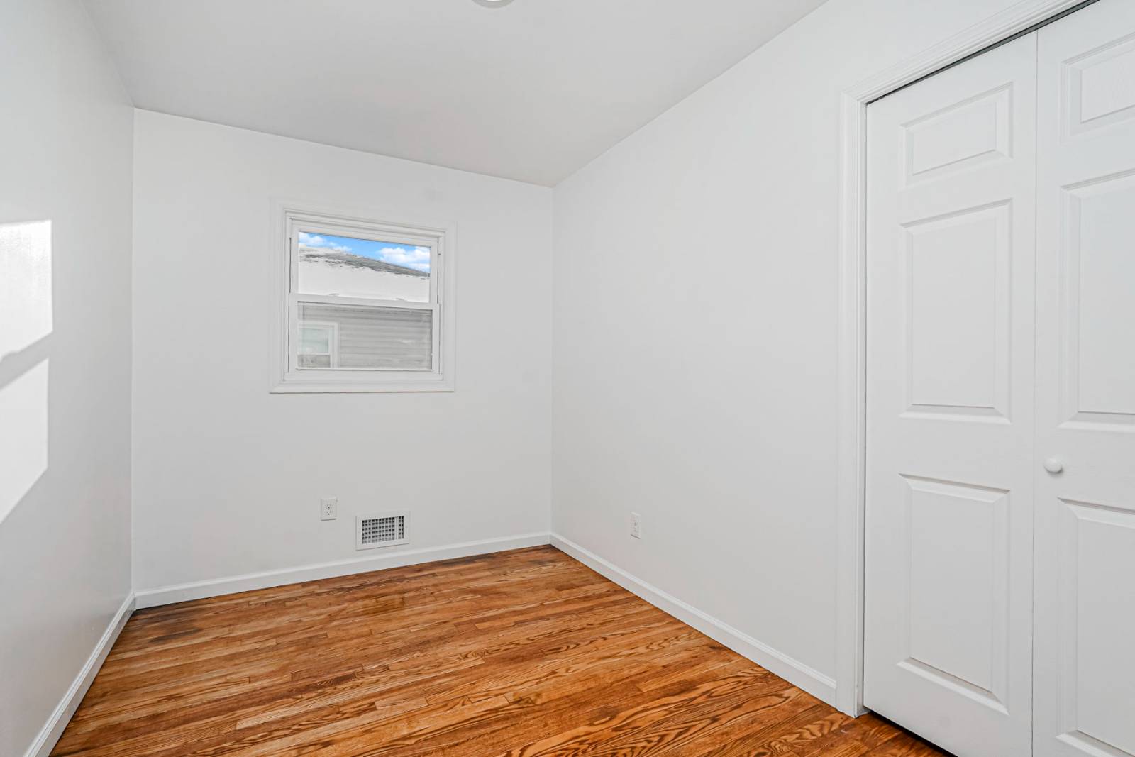 #14 photo, 35 Bent street, STATEN ISLAND , NY 10312