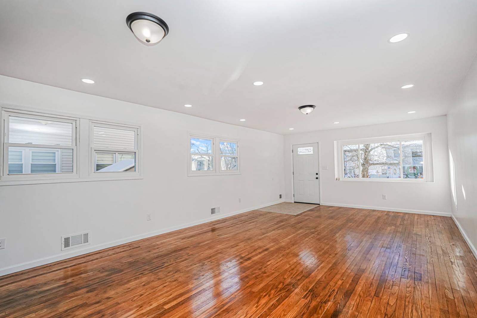 #4 photo, 35 Bent street, STATEN ISLAND , NY 10312