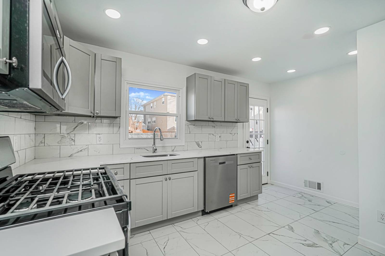 #7 photo, 35 Bent street, STATEN ISLAND , NY 10312