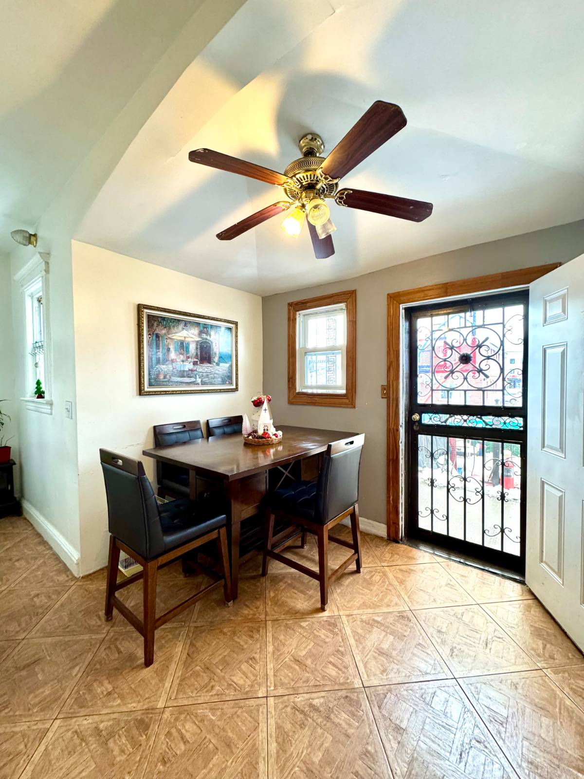 #8 photo, 31-26 Buell Street, 뉴욕퀸즈 East Elmhurst , NY 11369