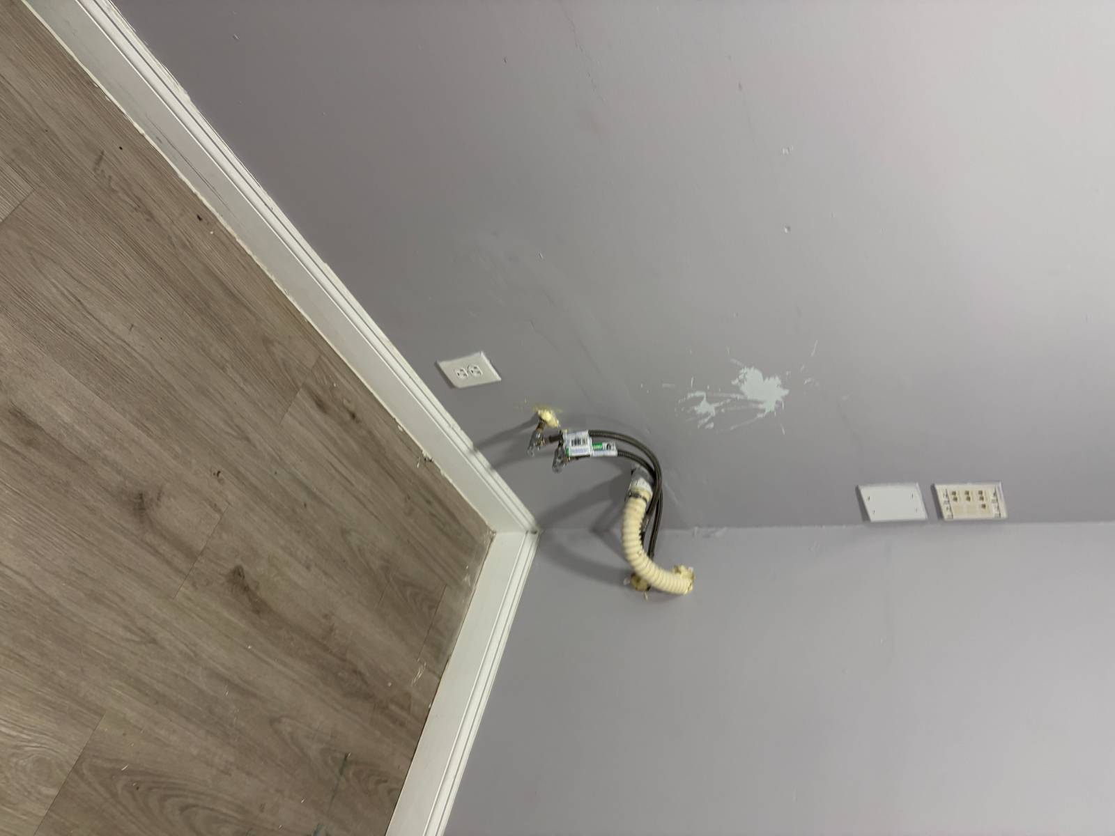 #3 photo, 356 Middle Country Rd, #301, Саффолк ‖ Coram , NY 11727