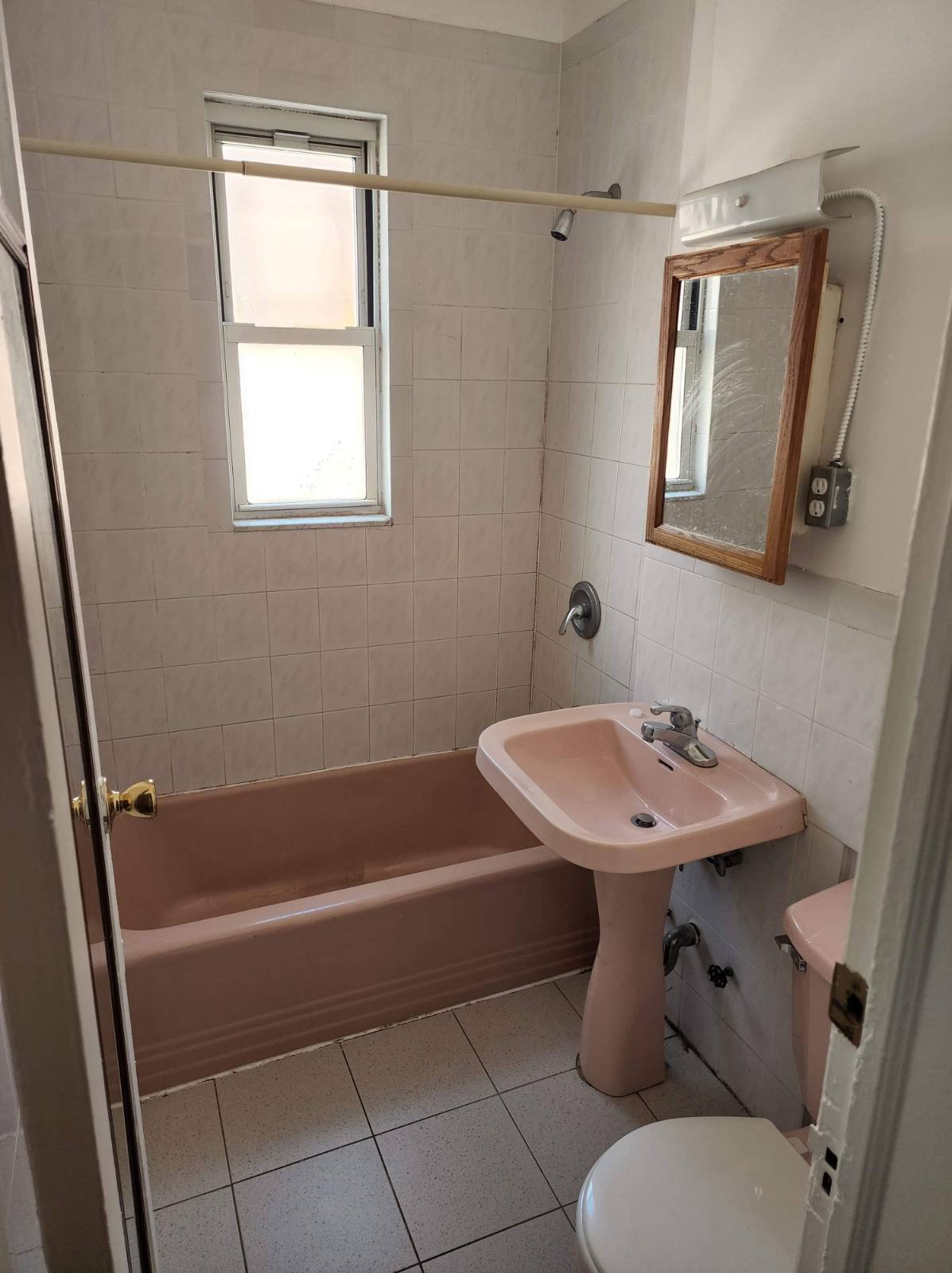 #14 photo, Crescent street & 36th Ave, LIC , NY 11106