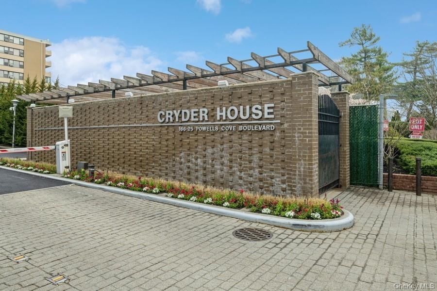 #1 photo, 166-25 Powells Cove Boulevard, Beechhurst , NY 11357