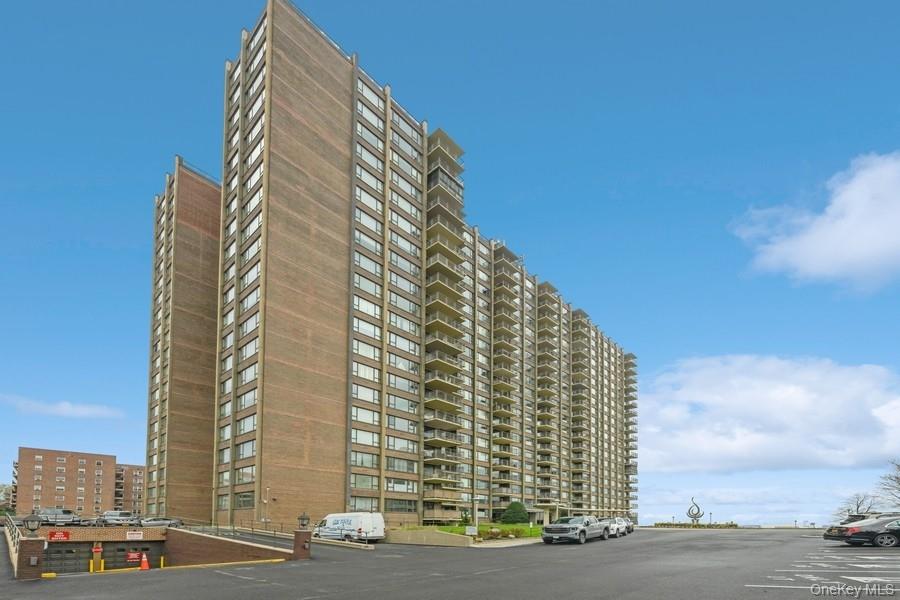 #2 photo, 166-25 Powells Cove Boulevard, Beechhurst , NY 11357