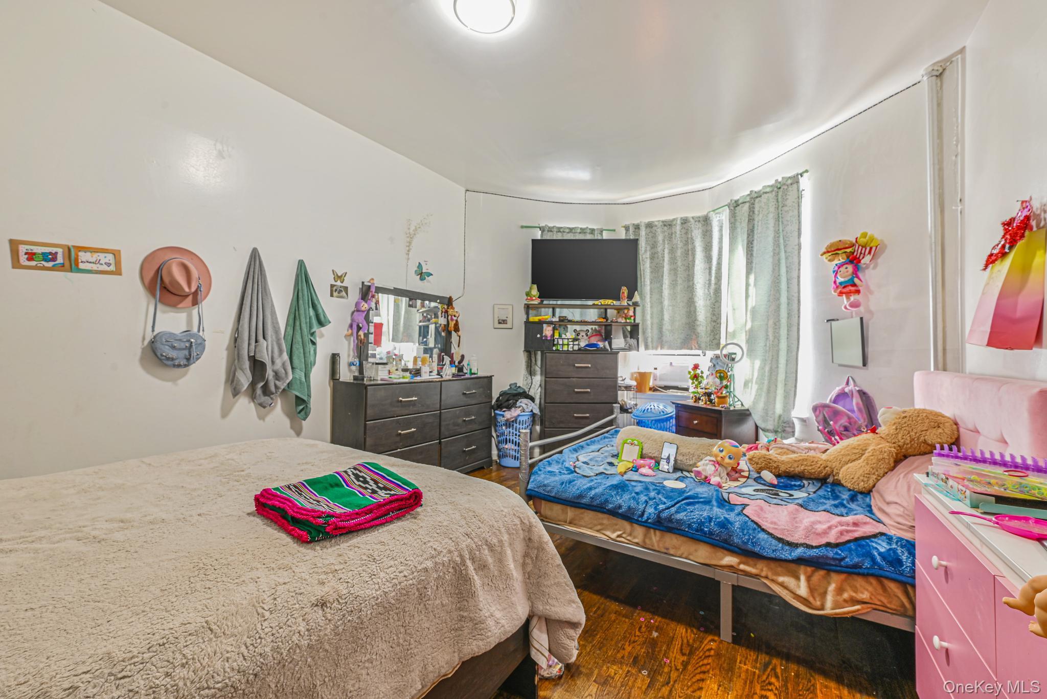 #10 photo, 1485 Bryant Avenue, Bronx , NY 10460