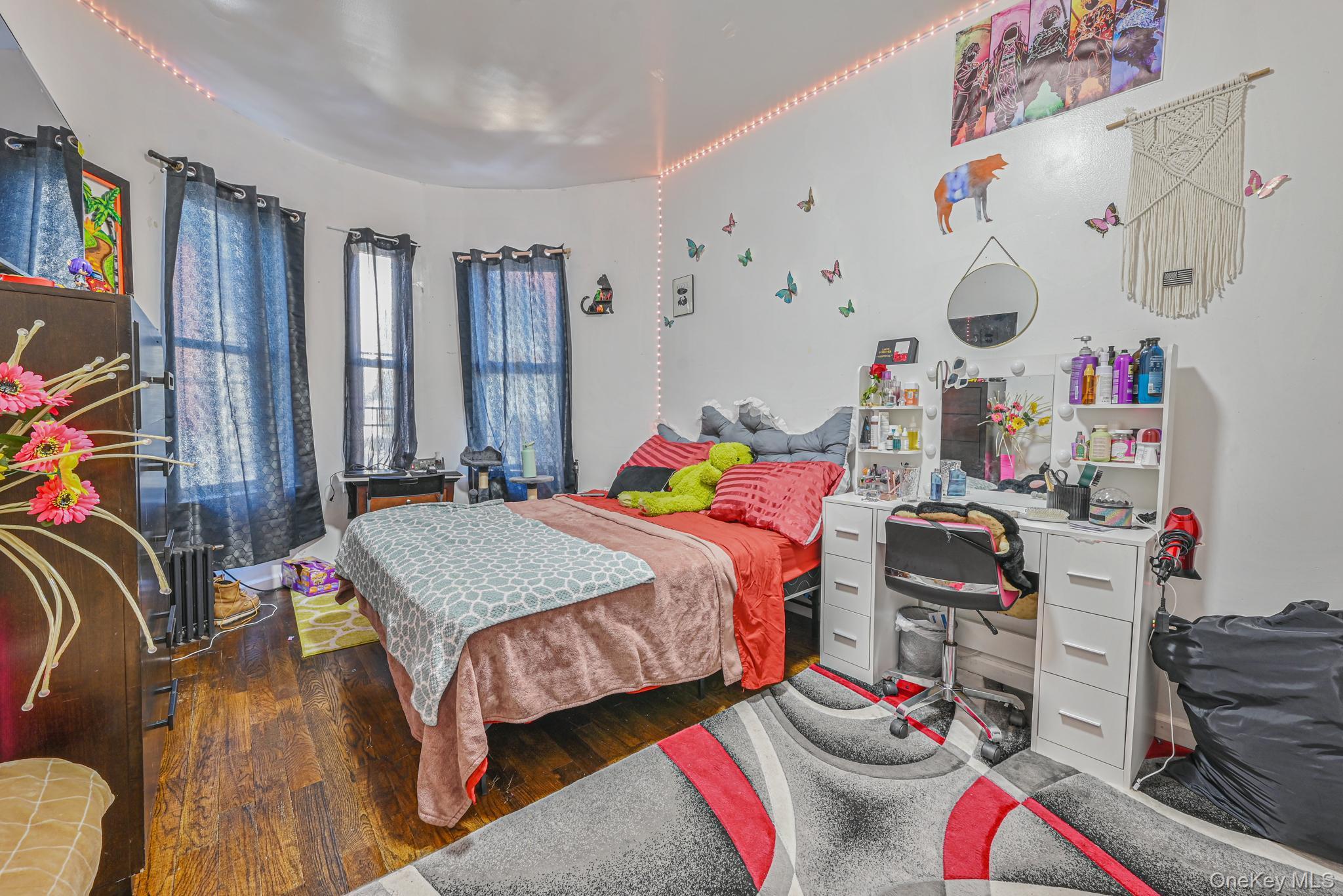 #13 photo, 1485 Bryant Avenue, Bronx , NY 10460