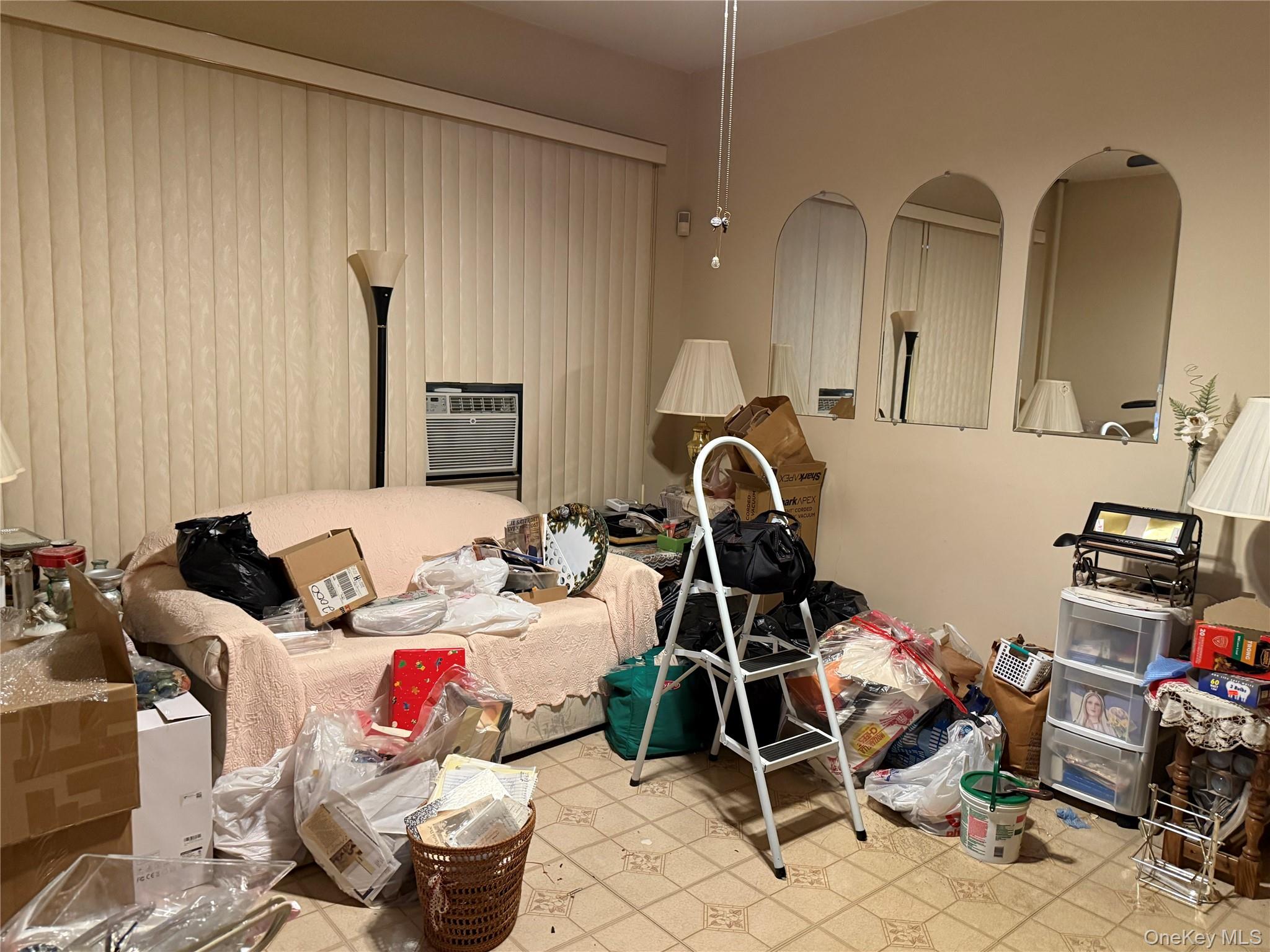 #5 photo, 2931 Wilkinson Avenue, הברונקס Bronx , NY 10461