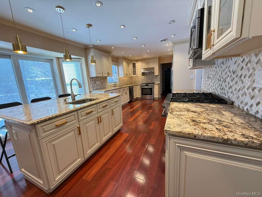 #10 photo, 4 Curran Court, Pomona , NY 10970