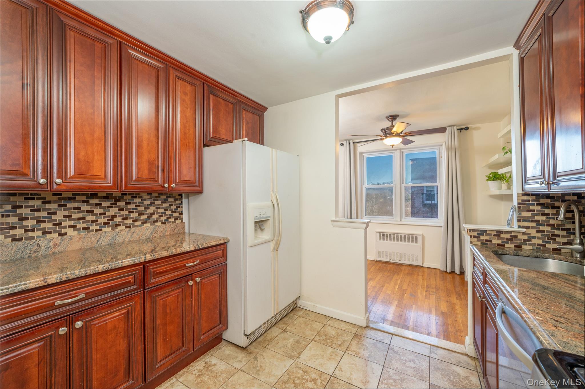 #12 photo, 495 Odell Avenue, 纽约州 Yonkers , NY 10703