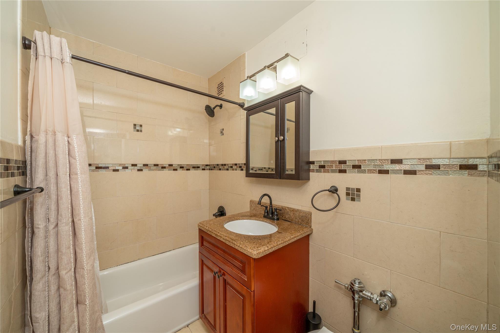 #19 photo, 495 Odell Avenue, 纽约州 Yonkers , NY 10703