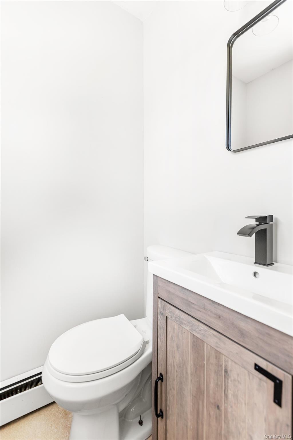 #11 photo, 14 Bayside Avenue, 롱 아일랜드 Medford , NY 11763