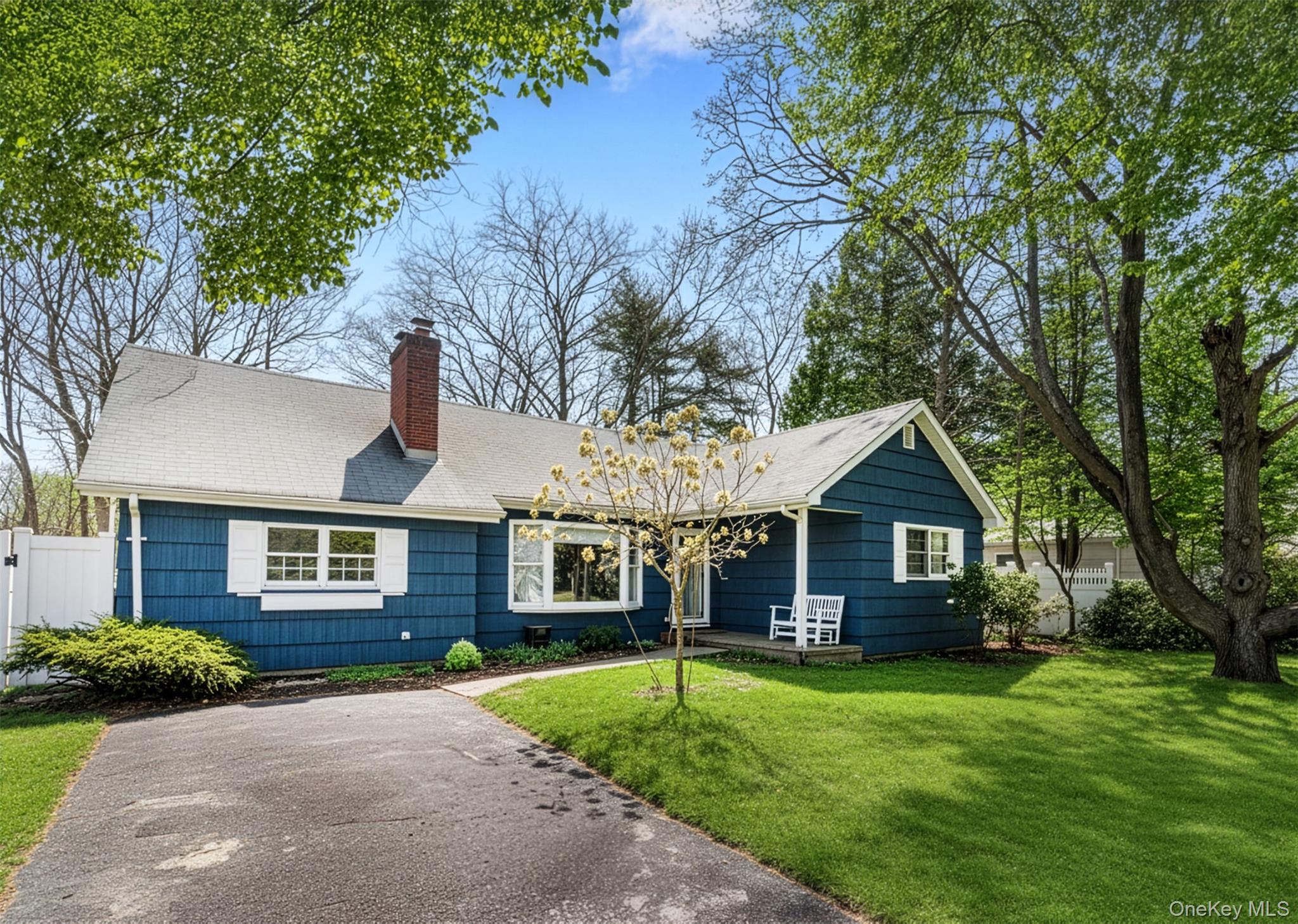 #2 photo, 14 Bayside Avenue, 롱 아일랜드 Medford , NY 11763