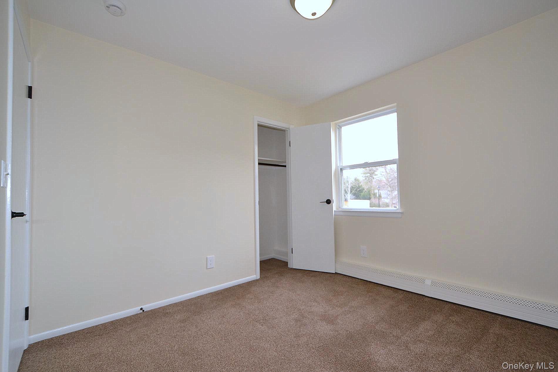 #19 photo, 30 Apex Drive, سوفولك Coram , NY 11727