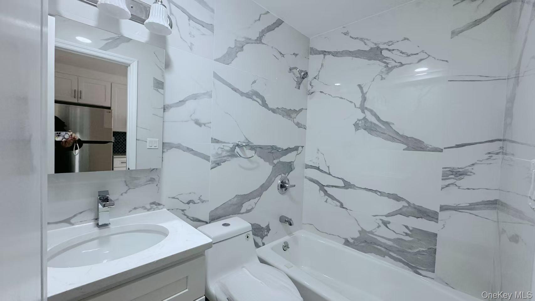 #15 photo, 104-49 49th Ave, 皇后區 可樂娜 Corona , NY 11368