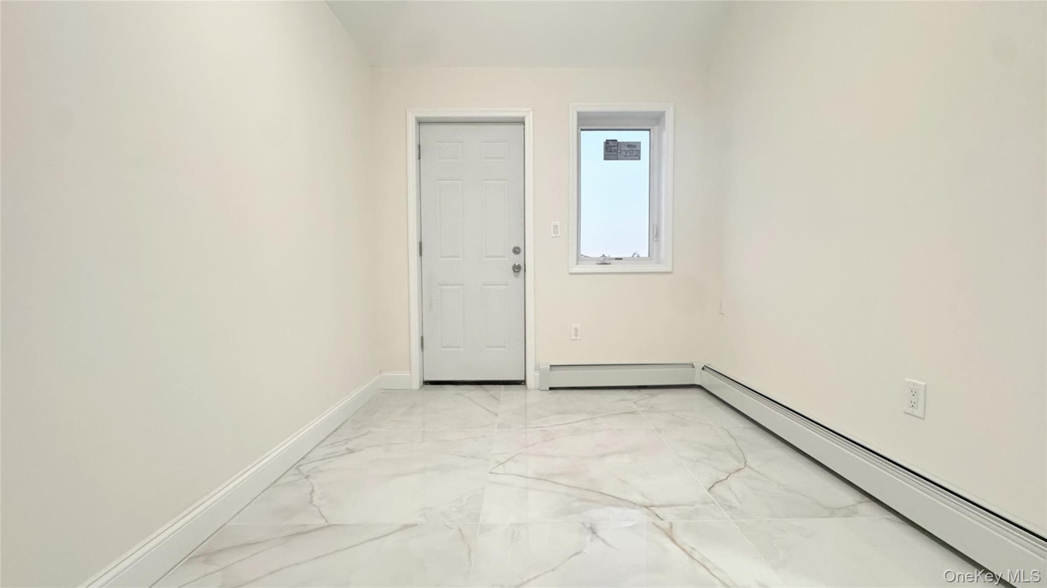 #17 photo, 104-49 49th Ave, 皇后區 可樂娜 Corona , NY 11368