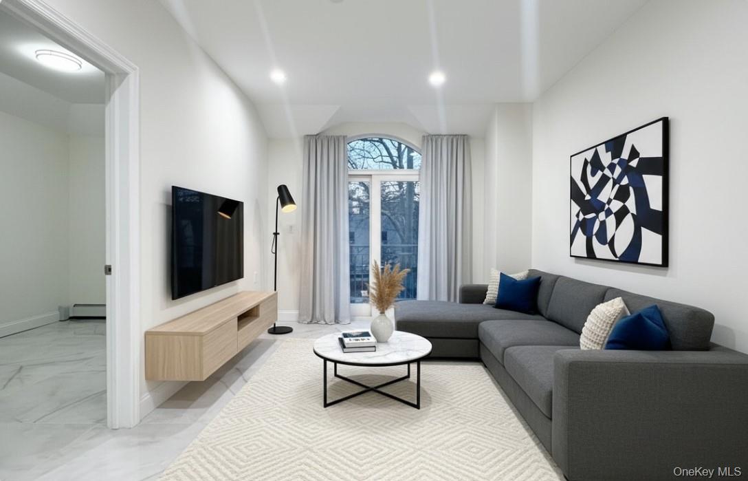 #20 photo, 104-49 49th Ave, 皇后區 可樂娜 Corona , NY 11368