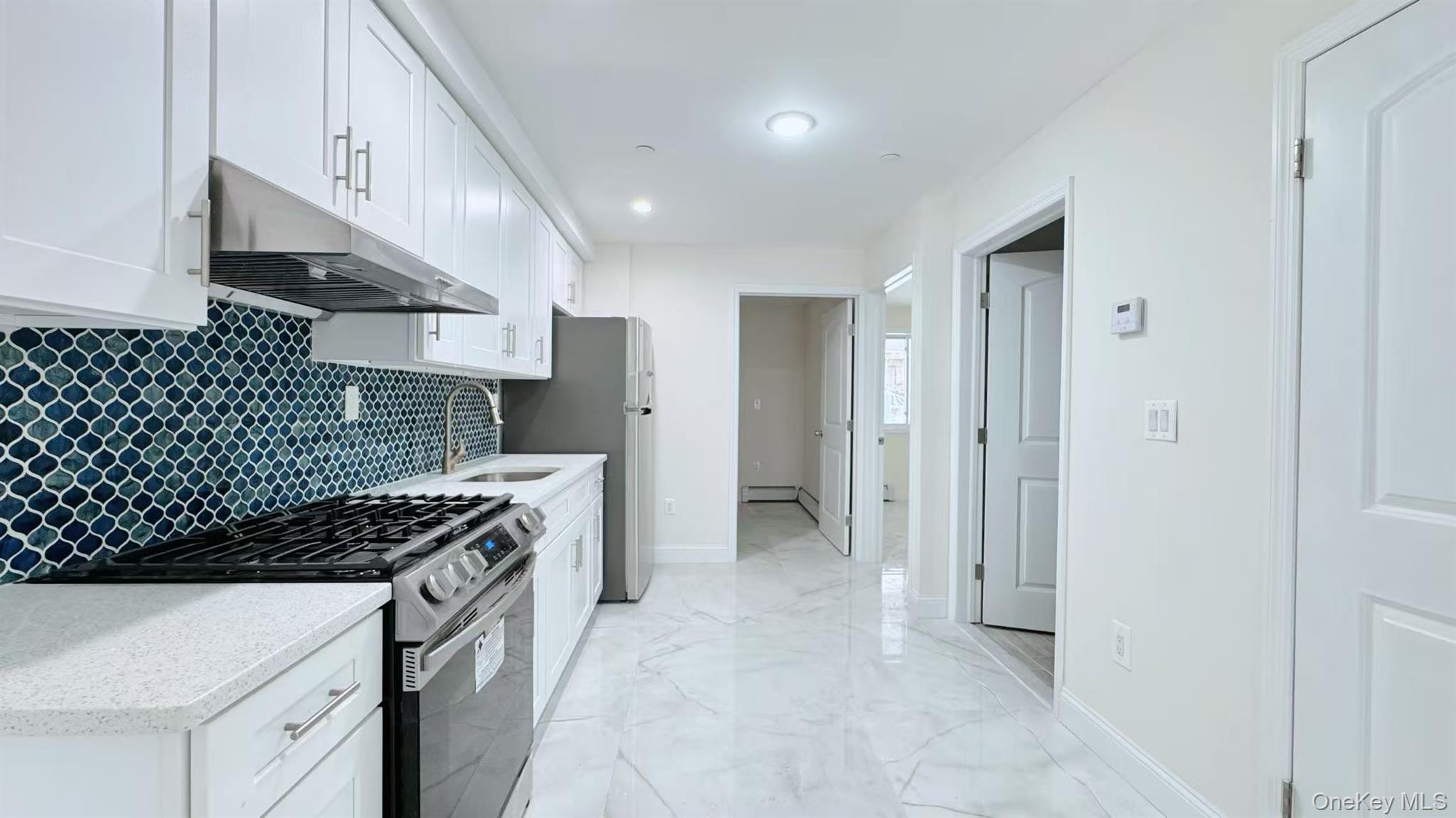 #4 photo, 104-49 49th Ave, 皇后區 可樂娜 Corona , NY 11368