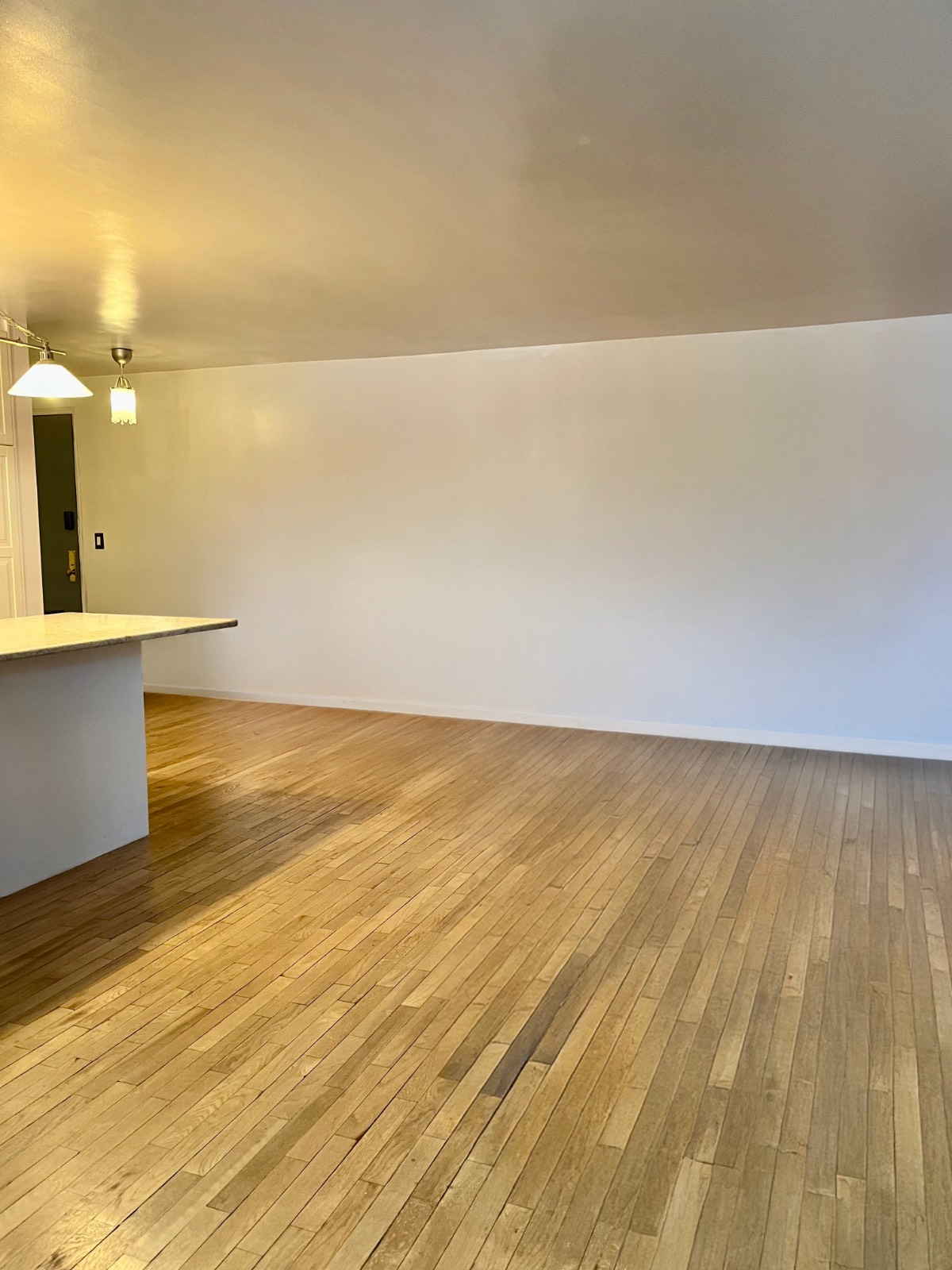 #3 photo, 679 Warburton Ave, #1N, Yonkers , NY 10701