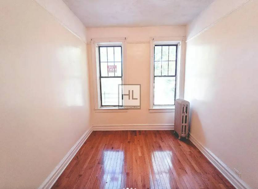 #4 photo, 354 RUTLND RD., הברונקס Prospect Lefferts Gardens , NY 11225