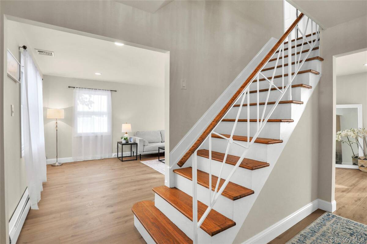 #1 photo, 37 Malvern Lane, Stony Brook , NY 11790