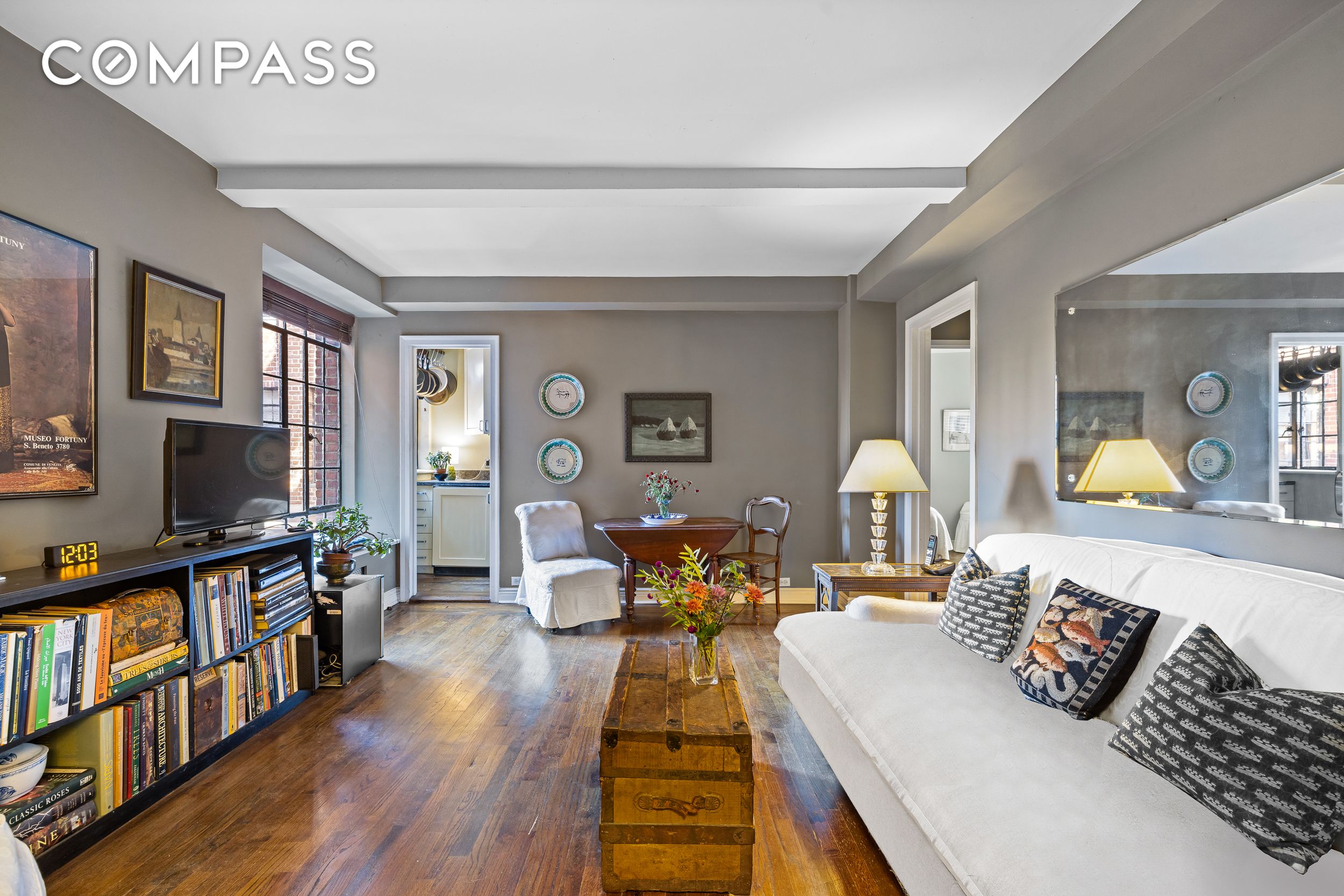 #1 photo, 333 E 43rd Street, Midtown East , NY 10017